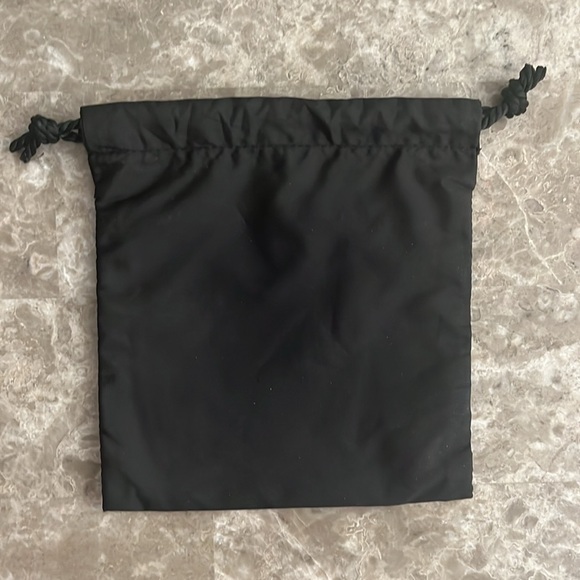 CHANEL Drawstring Pouch / dustbag - Picture 2 of 4